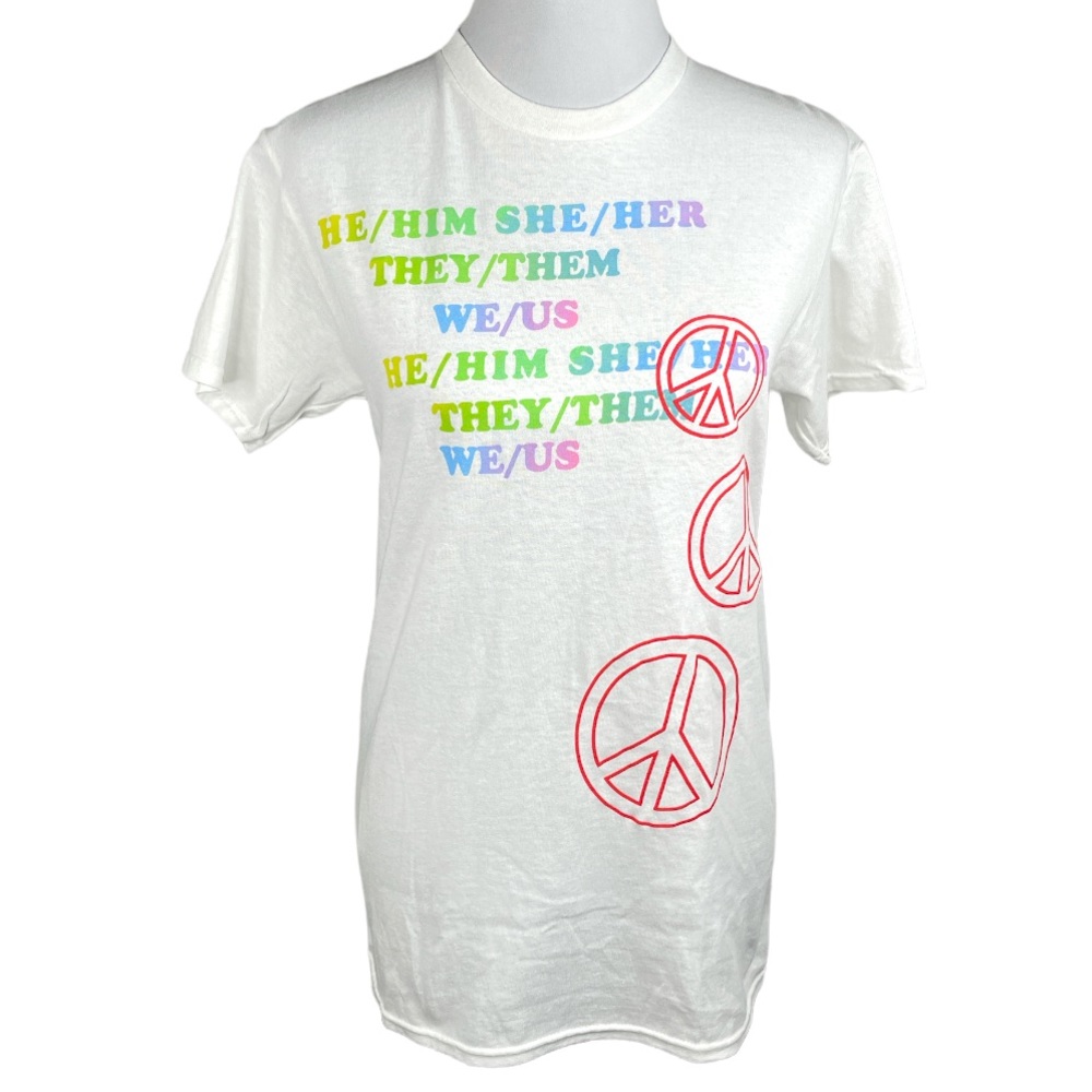 Love Is Love Pronouns T-Shirt White Size Medium